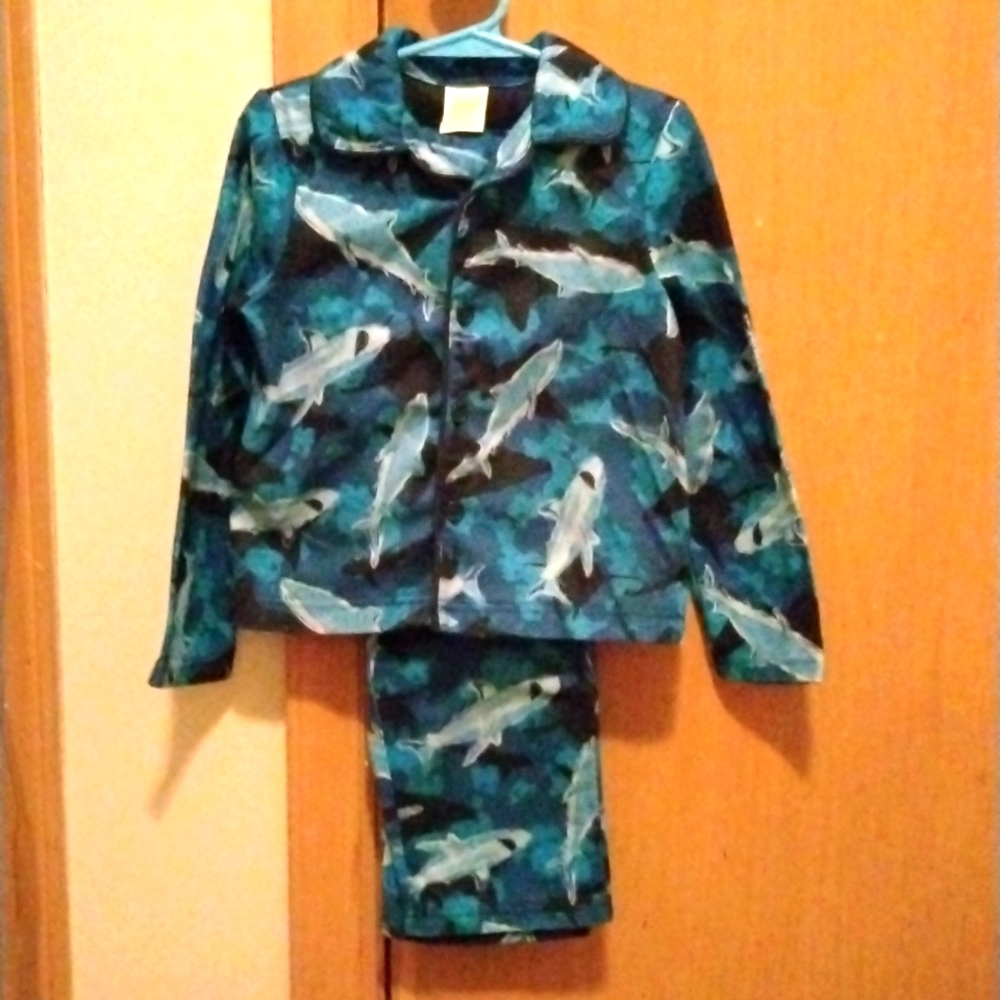 Size 4/5 boys pajama set